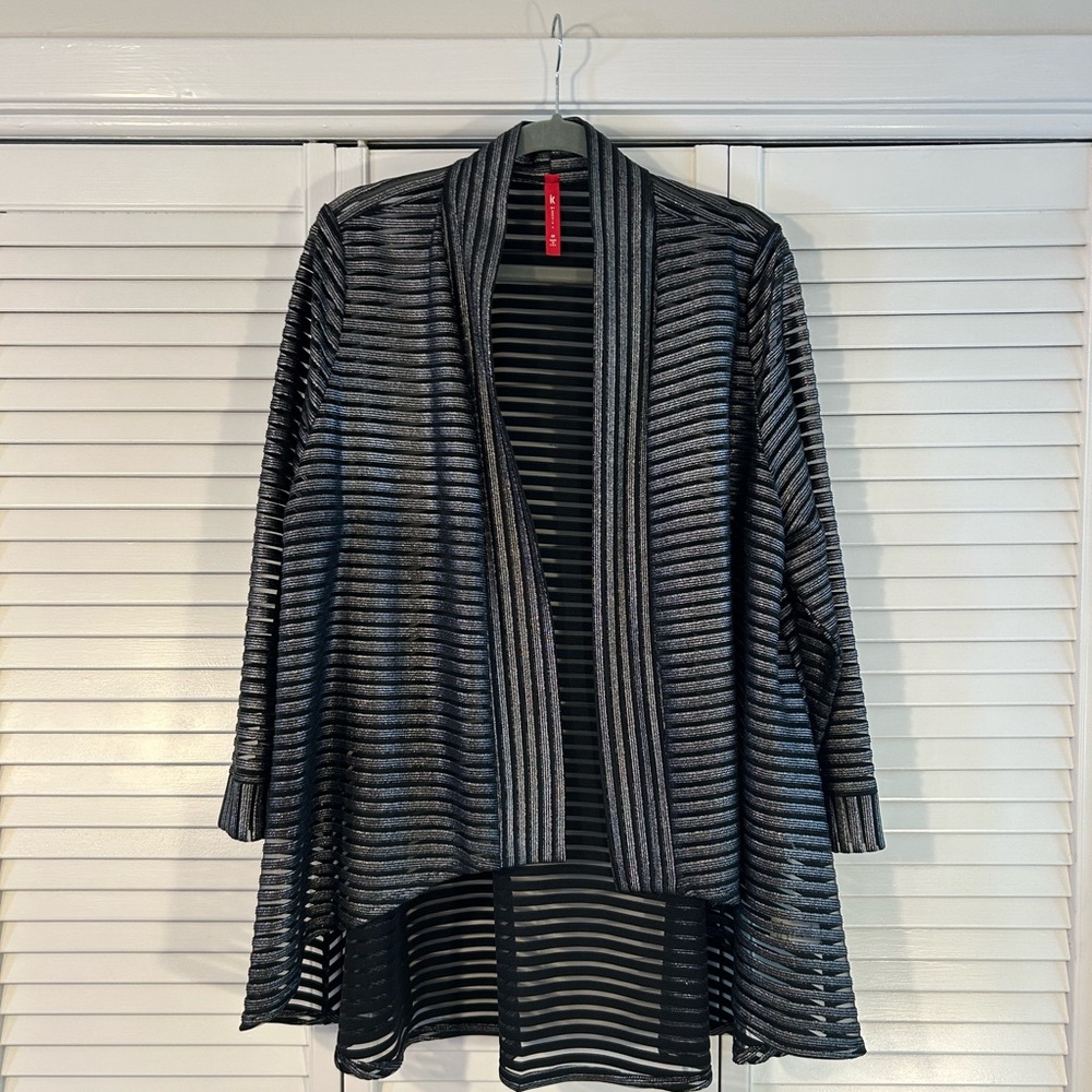 IC by Connie Black & Silver Evening Open Topper 2X